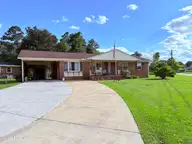 102 Yorkshire Drive, Jacksonville, NC 28546 — 3-bedroom home in Montclair, Jacksonville, NC, photo 20 of 20: IMG_4968