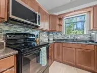 1037 Spring Villa Drive, Jacksonville, NC 28540 — 2-bedroom townhome in Springdale Villa, Jacksonville, NC, photo 7 of 24: 14-web-or-mls-1037 Spring Villa Dr. 27 (