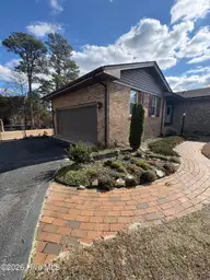 305 Crestwood Drive, Goldsboro, NC 27530 — 3-bedroom home in Crestwood, Goldsboro, NC, photo 2 of 16: IMG_6052