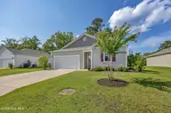321 Tributary Circle, Wilmington, NC 28401 — 3-bedroom home in Riverside, Wilmington, NC, photo 2 of 23