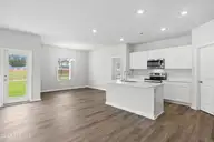 202 Hamlet Court, Richlands, NC 28574 — 4-bedroom home in Squires Run Village, Richlands, NC, photo 17 of 58: Kitchen