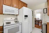 206 Royal Oak Drive, Wilmington, NC 28409 — 4-bedroom waterfront home in Hickory Knoll, Wilmington, NC, photo 21 of 60