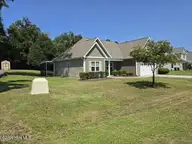 106 Chimney Landing Drive, Rocky Point, NC 28457 — 4-bedroom home in Brick Chimney Landing, Rocky Point, NC, photo 10 of 46