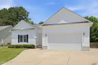 918 Eastman Creek Drive, Beaufort, NC 28516 — 3-bedroom home in Eastman Creek, Beaufort, NC, photo 3 of 44: 3-web-or-mls-1S3A1309