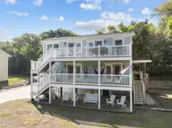 5405 Sunset Lane, Emerald Isle, NC 28594 — 3-bedroom waterfront home in Emerald Isle By The Sea, Emerald Isle, NC, photo 4 of 55: 3-web-or-mls-5405 Sunset Ln 003