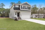 906 Lanyard Lane, New Bern, NC 28560 — 4-bedroom home in Fairfield Harbour, New Bern, NC, photo 18 of 25
