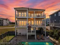 381 E Fourth Street, Ocean Isle Beach, NC 28469 — 5-bedroom waterfront home in Little Beach Landing, Ocean Isle Beach, NC, photo 5 of 62: 381 E Fourth Street
