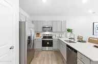 585 Sandy Hollow Drive, Jacksonville, NC 28540 — 3-bedroom townhome in Sandy Hollow, Jacksonville, NC, photo 3 of 22