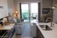 10 Grace Street Apt 603, Wilmington, NC 28401 — 1-bedroom waterfront condo in River Place, Wilmington, NC, photo 7 of 20: IMG_6581