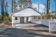 3909 Benjamin Court, Rocky Mount, NC 27803 — 3-bedroom home in Crosswinds, Rocky Mount, NC, photo 3 of 36: 034-3909BenjaminCourt-RockyMount-NC-2780