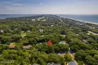 110 Holly Road, Pine Knoll Shores, NC 28512 — 3-bedroom home in Pine Knoll Association, Pine Knoll Shores, NC, photo 9 of 30: 9-web-or-mls-cchadwick-visuals-110-holly