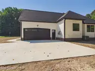 917 Maggie Lane, Elizabeth City, NC 27909 — 4-bedroom waterfront home in Newbegun Land, Elizabeth City, NC, photo 5 of 63: CAM06278G6-PR0047-STILL004