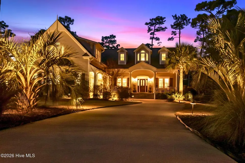 547 Morely Circle SW, Ocean Isle Beach, NC 28469 — 4-bedroom waterfront home in Ocean Ridge Plantation, Ocean Isle Beach, NC, photo 1 of 58