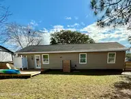 124 Jefferson Street, Beaufort, NC 28516 — 3-bedroom home in Kathryn Court, Beaufort, NC, photo 24 of 30: IMG_1223