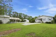 2610 W Forest Drive, Newport, NC 28570 — 3-bedroom home, Newport, NC, photo 13 of 54: 33-web-or-mls-2610-W-Forest-010_edit