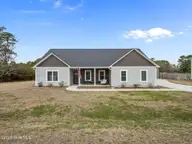 140 Inverness Drive, Hubert, NC 28539 — 3-bedroom home in Highlands at Queens Creek, Hubert, NC, photo 1 of 52: 1-web-or-mls-P2253254
