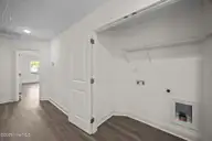 2001 Newbury Way D, Greenville, NC 27834 — 3-bedroom townhome in Brook Hollow, Greenville, NC, photo 17 of 26: 24-web-or-mls-BLS_0048