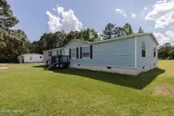 122 Woodbrook Drive, Midway Park, NC 28544 — 3-bedroom manufactured home in Woodbrook, Midway Park, NC, photo 6 of 47