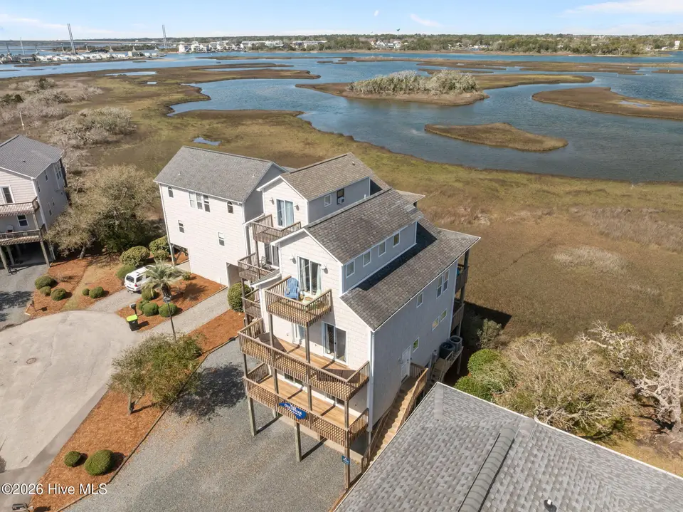 113 Anchor Drive A, Surf City, NC 28445 — 5-bedroom waterfront townhome in Topsail Cove, Surf City, NC, photo 1 of 62: 15-web-or-mls-10