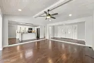 103 Lantern Lane, New Bern, NC 28562 — 3-bedroom waterfront home in River Bend, New Bern, NC, photo 6 of 66: 34-web-or-mls-0C0A7432