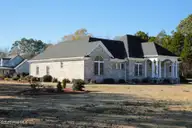 27 Stewart Circle, Whiteville, NC 28472 — 3-bedroom home in Pecan Orchard, Whiteville, NC, photo 7 of 77