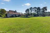 106 Bogey Court, Hampstead, NC 28443 — 4-bedroom home in Belvedere, Hampstead, NC, photo 7 of 52: 106BogeyCourt-7