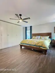 117 Halls Creek Drive, Swansboro, NC 28584 — 4-bedroom waterfront home in Halls Creek At The Hammocks, Swansboro, NC, photo 21 of 38: Master2