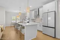 109 Live Oak Commons, Beaufort, NC 28516 — 4-bedroom home in Live Oak Commons, Beaufort, NC, photo 9 of 36: 22-web-or-mls-1S3A6550