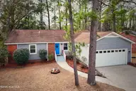 6203 Gondolier Drive, New Bern, NC 28560 — 3-bedroom home in Fairfield Harbour, New Bern, NC, photo 6 of 68: 6203 Gondolier Drive, New Bern, NC 28560