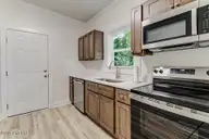 709 S 10th Street, Wilmington, NC 28401 — 2-bedroom home in Dawson-Castle Street, Wilmington, NC, photo 9 of 17