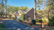 22 Glen Devon Drive, Southern Pines, NC 28387 — 5-bedroom home in Talamore, Southern Pines, NC, photo 4 of 49: 095-95_22 Glen Devon Dr, Southern Pines,
