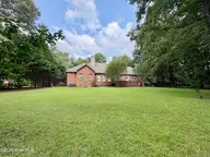 109 Drummond Place, New Bern, NC 28562 — 3-bedroom home in Governors Mill, New Bern, NC, photo 5 of 35: IMG_1188