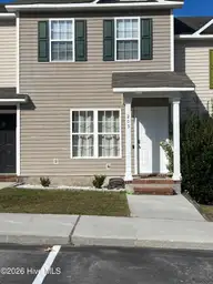 205 Meadowbrook Lane, Jacksonville, NC 28546 — 2-bedroom townhome in Marsh Oaks, Jacksonville, NC, photo 2 of 20