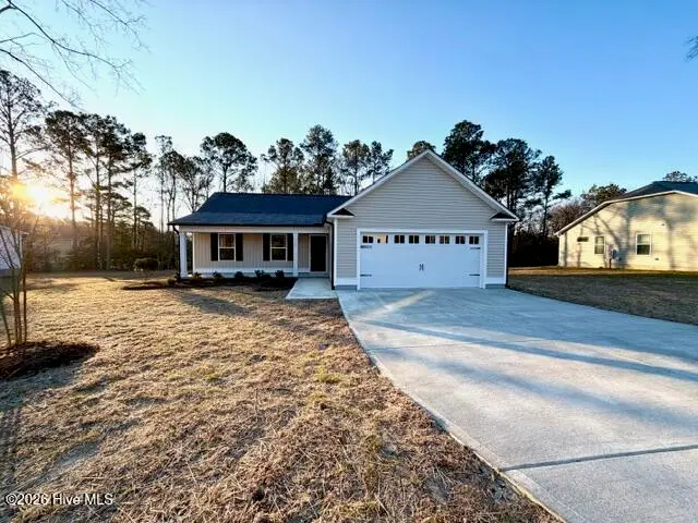104 Red Maple Place, Goldsboro, NC 27530 — 3-bedroom home in Grand Oaks, Goldsboro, NC, photo 1 of 13: Main