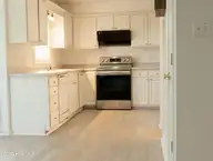 1629 Crabapple Lane, Rocky Mount, NC 27804 — 3-bedroom home in Carriage Run, Rocky Mount, NC, photo 14 of 46: Kitchen