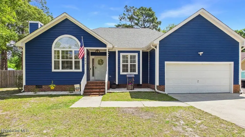 404 Kingsworth Lane SE, Belville, NC 28451 — 3-bedroom home in River Ridge, Belville, NC, photo 1 of 71: 1-web-or-mls-hf_20260507_211805_2119b0e6