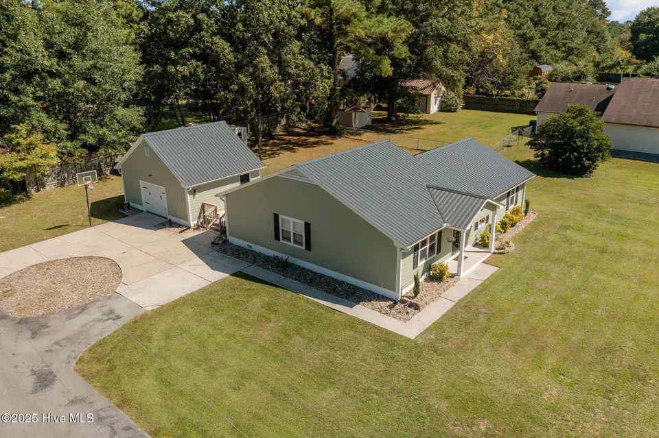 344 Riggs Road, Hubert, NC 28539 — 3-bedroom home in Ole Mill Village, Hubert, NC, photo 1 of 31: Aerial