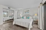 590 Marina Drive E-5, Pine Knoll Shores, NC 28512 — 3-bedroom waterfront condo in Beacon's Reach, Pine Knoll Shores, NC, photo 12 of 31: Principal bedroom
