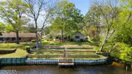 220 Shoreline Drive, New Bern, NC 28562 — 4-bedroom waterfront home in River Bend, New Bern, NC, photo 22 of 70: tempImagelpoaCu