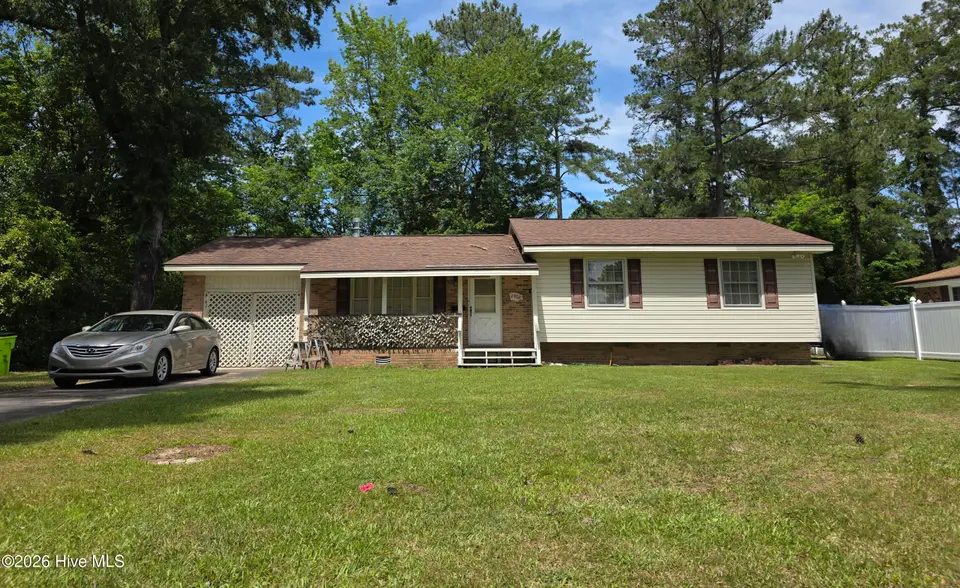 2902 Roanoke Avenue, New Bern, NC 28562 — 3-bedroom home in Colony Estates, New Bern, NC, photo 1 of 21