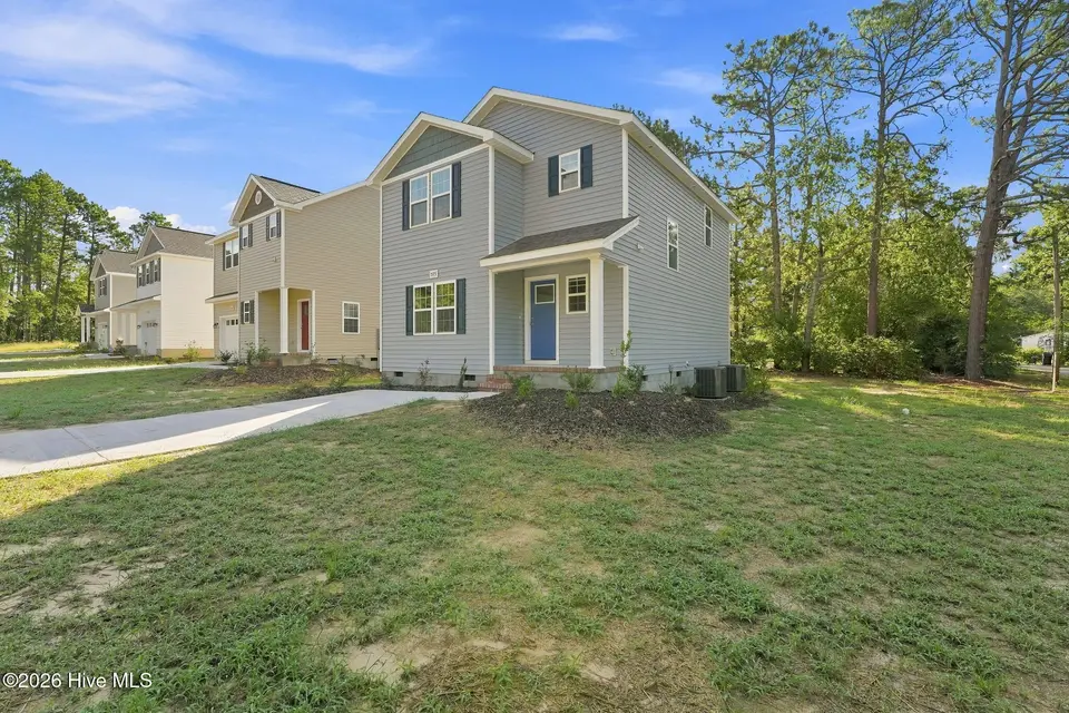 595 S Glover Street, Southern Pines, NC 28387 — 3-bedroom home in West Southern P, Southern Pines, NC, photo 1 of 51