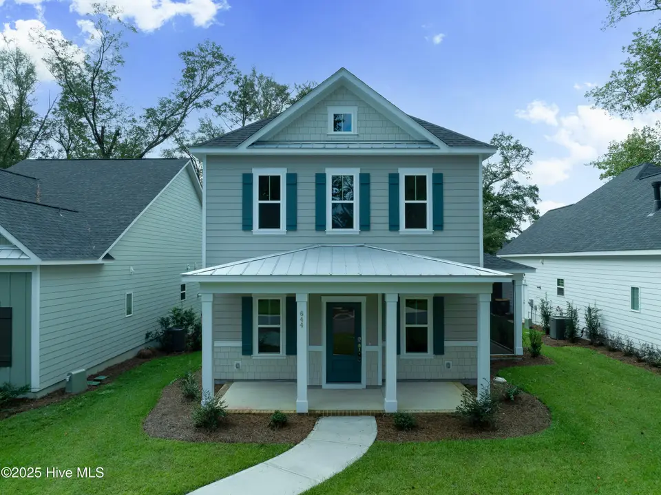 644 Chair Road, Castle Hayne, NC 28429 — 4-bedroom waterfront home in River Bluffs, Castle Hayne, NC, photo 1 of 53: 644 Chair Rd MLS-1