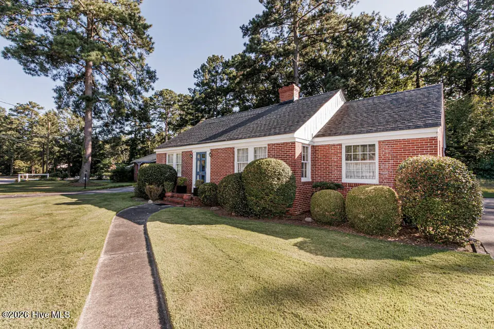 303 Charlotte Avenue, Rocky Mount, NC 27804 — 2-bedroom home in Englewood, Rocky Mount, NC, photo 1 of 6: 0003-IMG_1564