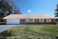 580 Koonce Fork Road, Richlands, NC 28574 — 3-bedroom home, Richlands, NC, photo 3 of 53: IMG_7771