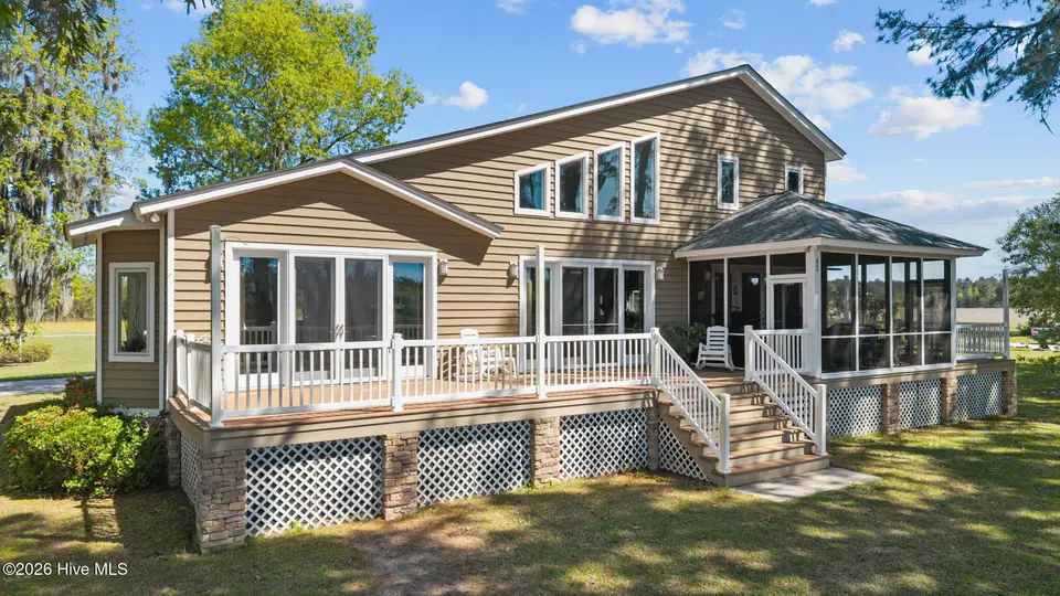 179 Stephen Way, Belhaven, NC 27810 — 3-bedroom waterfront home in Banjo Creek Estates, Belhaven, NC, photo 1 of 60