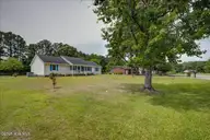 3705 Elveden Road, New Bern, NC 28562 — 4-bedroom home in Kings Row, New Bern, NC, photo 6 of 45: 06-3705_Elveden-34