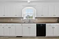 207 Eleanor Street, Greenville, NC 27858 — 3-bedroom home in Cherry Oaks, Greenville, NC, photo 13 of 63