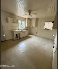 704 E Washington Avenue, Kinston, NC 28501 — 2-bedroom home, Kinston, NC, photo 3 of 16: IMG_3251
