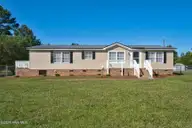 2536 Deer Run, Rocky Mount, NC 27801 — 3-bedroom manufactured home in Deer Run, Rocky Mount, NC, photo 2 of 32: 002-2536DeerRun-Vacant-RockyMount-NC-278