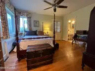 906 Carey Road, Kinston, NC 28501 — 4-bedroom home, Kinston, NC, photo 11 of 25: IMG_4815
